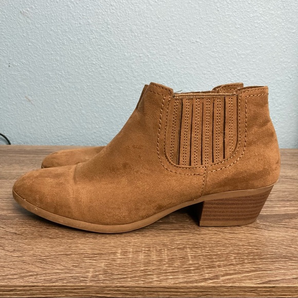 American Eagle Outfitters Tan Ankle Boots - Picture 1 of 8
